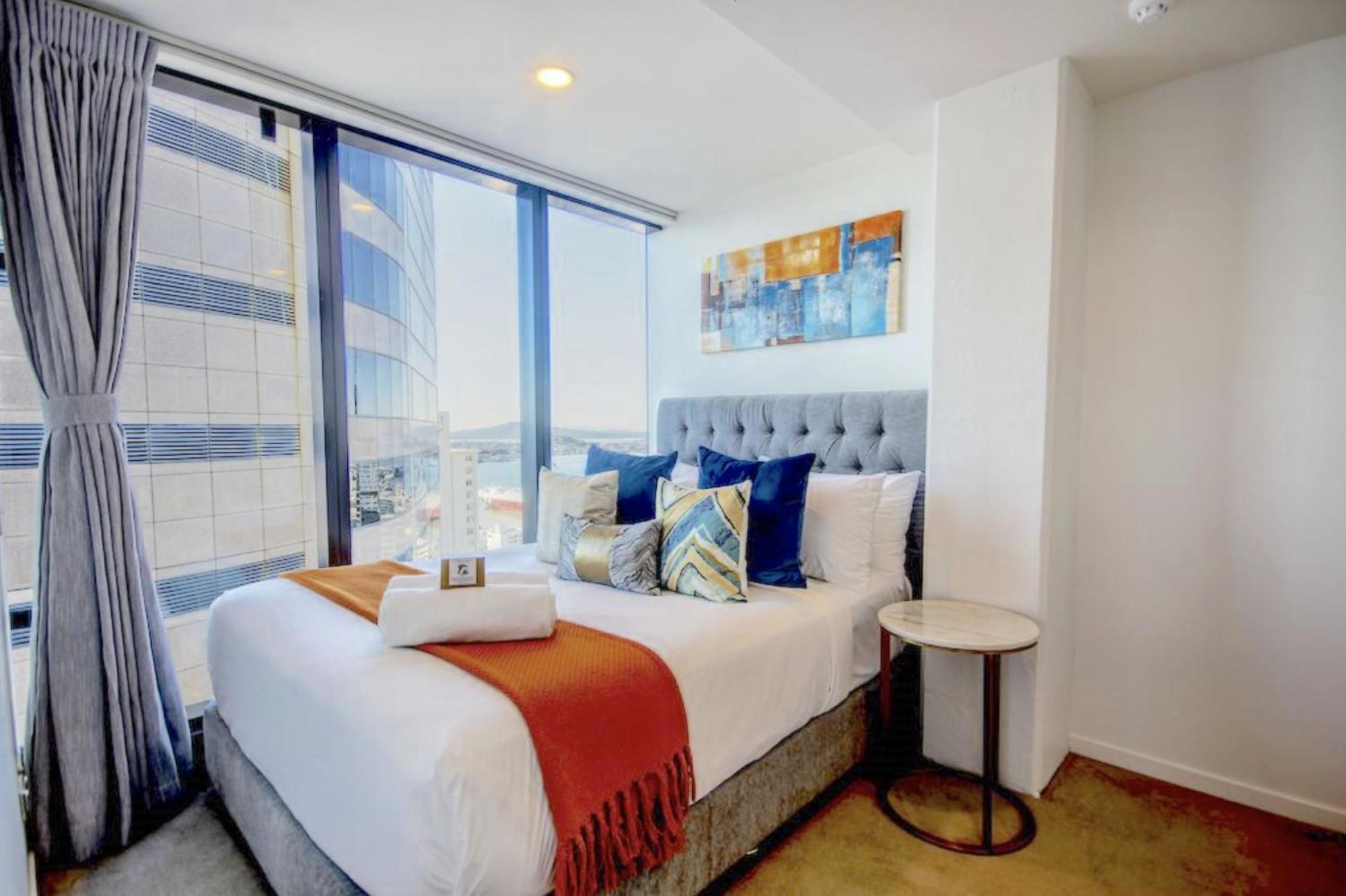 Top Floor Harbour View And Skytower View Apartment In Cbd Окленд Экстерьер фото